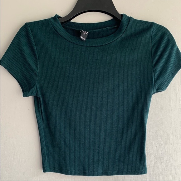 WINSOR CROP TIP BUNDLE 💚❤️💚❤️ - Picture 3 of 6